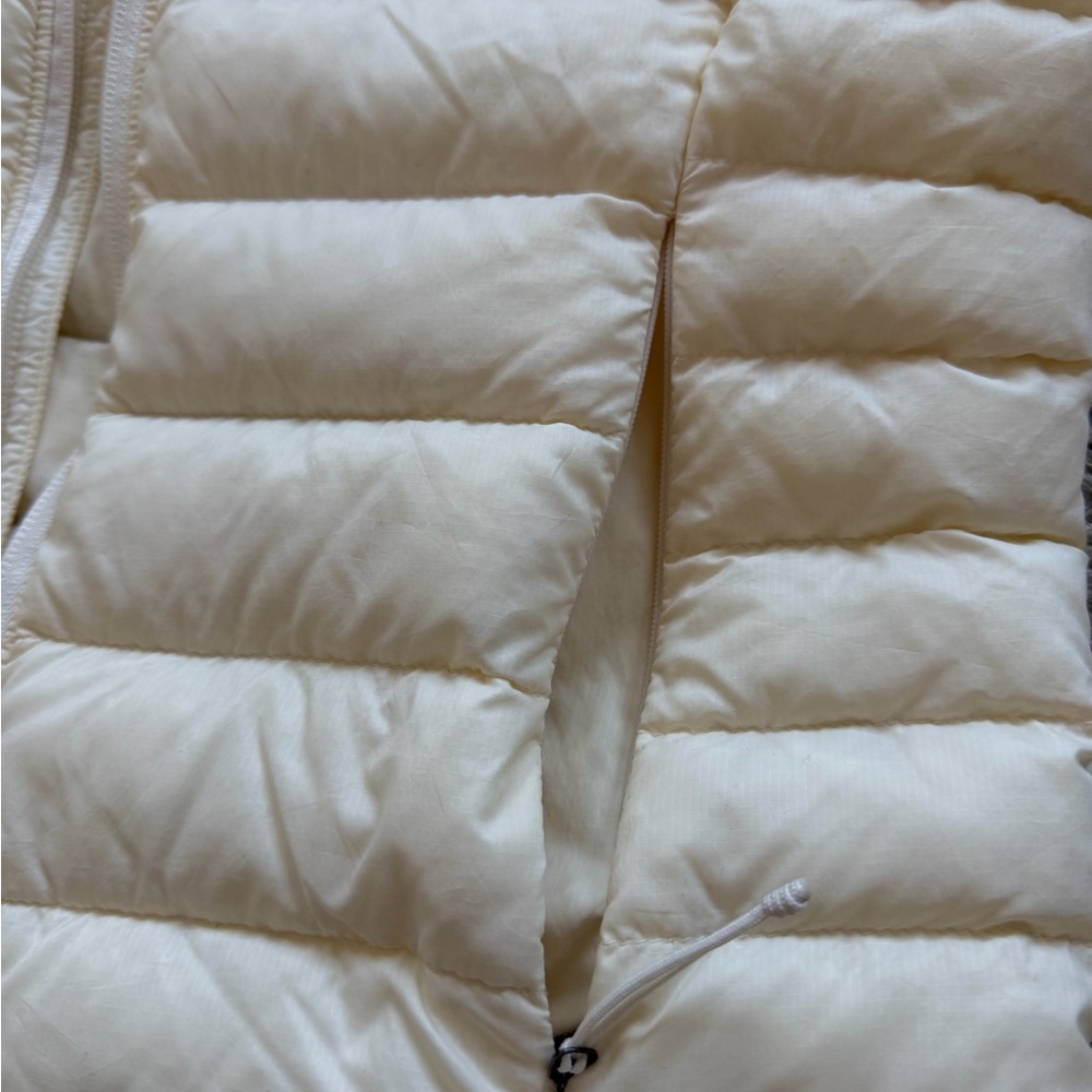 Patagonia Women’s Down Sweater Vest, Size XS - Picture 5 of 5